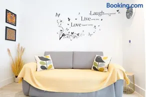 Abbey Nest By Austin David Apartments - Image 3
