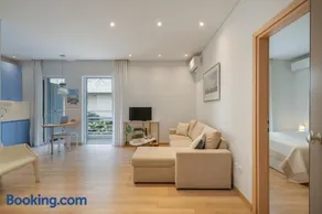Athens Sea Front Apartment, Varkiza - Image 2