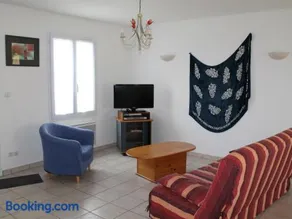 Maison avec Jardin proche Thermes comprenant Lave-linge et Lave-vaisselle - FR-1-541-47 - Image 2