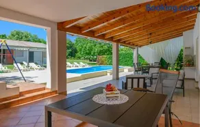 Awesome Home In Frkeci - Image 5