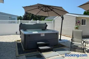Bayside House with Hot Tub Near Cape May - Image 4