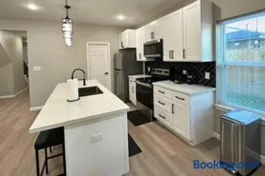 Family-Friendly 3BR Home in NE Houston - Image 4