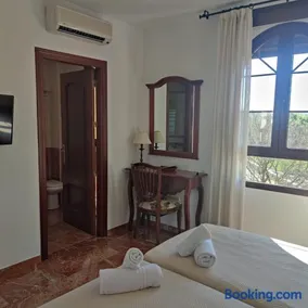 Hotel La Ribera - Image 1