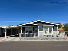 Monte Vista Village Resort Mesa 3 Bed 2 Bath Age Restricted Must be 55 or more - Image 1