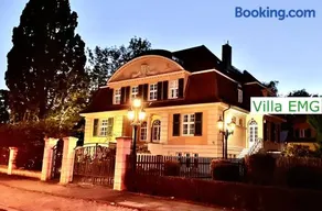 Luxus Rollstuhlgerechtes Ferienhaus Villa EMG Hannover, Messe, mit Sauna, Garten, für Familien Gruppen bis 25 Personen - Image 1