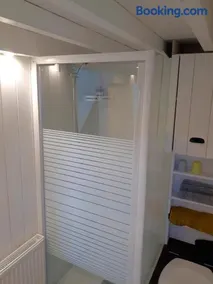 Tiny house, sauna hot tub airco Gesves Namur Ardennes - Image 2