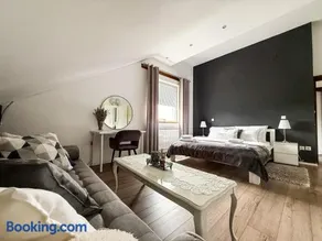Elysian Apartments - Image 2