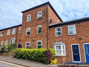 Saffron Court Apartments - Image 4