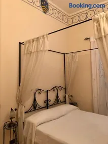 Tuscia Castle Apartments - Image 2