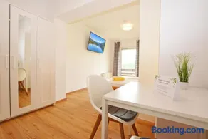 Sonniges Apartment mit Balkon in Ruhelage - Image 3