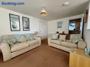 15 The CLIFF APARTMENT-2 BED- SEA VIEW - Image 4