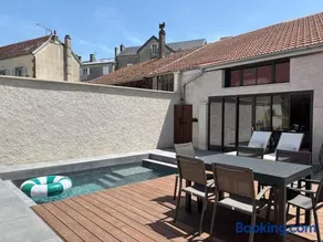Appartement avec jacuzzi et piscine sur les remparts - Image 3