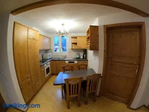 Fine&Pine Center Apartment - Image 3