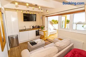 Sea View Holiday Flat - Covehurst Bay - Image 2