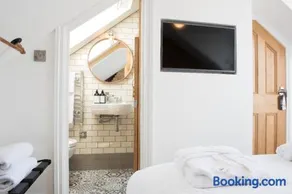 Cliftonville Townhouse - Image 4