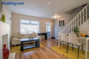 Lena House - Image 5