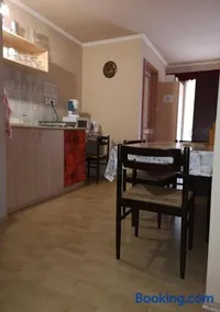 Vitorlas Apartmanhaz - Image 2