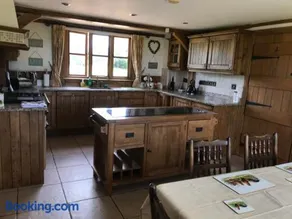 Cosy Cottage in the Countryside - Image 3