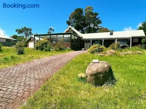 Stunning Water front view House at Kettering - Image 5