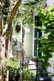 Little Garden House - Image 4