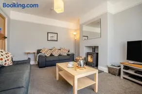 5 Bed in Runswick Bay oc-wa817 - Image 2