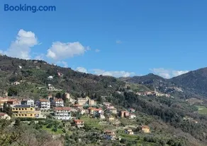 Appartamento tra le Cinque Terre, Camogli e Portofino con scorcio mare all'orizzonte - Image 1
