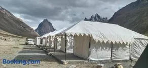 Jal-skit Daba & Campsite - Image 2