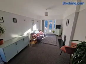 3 bedroom detached home from home in Bromborough - Image 2