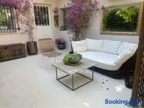 the garden house - Image 1