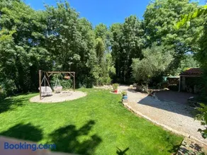 Self contained Guest House in Juillé - Image 2