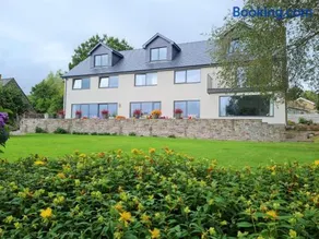 Camden Lodge B&B and Cottage Brecon - Image 2