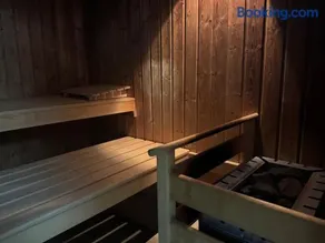 Strandnahe Ferienwohnung mit Pool Sauna und Balkon - Image 2