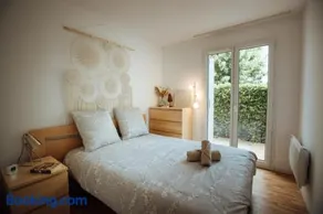 Lumineux appartement avec terrasse proche de Genève - Image 2