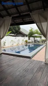 Studio Suites Sani Villa Legacy - Image 3