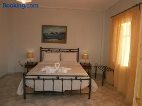 Flisvos House - Image 2
