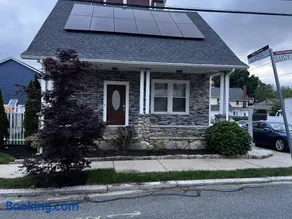 Mount Pleasant Hideaway - Image 1