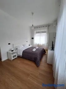 OMERO'S HOME - Image 3