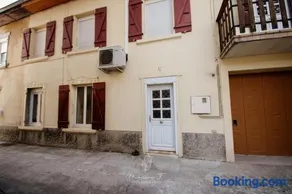 Ecrin Pontissalien - Studio with Parking - Image 3
