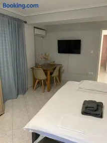 Mavrovouni House Παραλιακό διαμέρισμα με αυλή, πλήρως εξοπλισμένο - Image 4