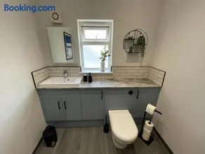 Stunning 1 bedroom Flat in The Mumbles - Image 3