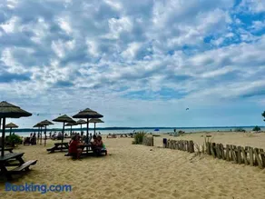 Bisca climatisé, wifi, plage, piscine proche avec Vayny - Image 3