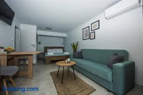 Theofilia Sea Side Studio - Image 1