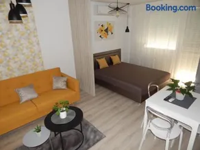 Pisztácia 2020 Apartman - Image 1