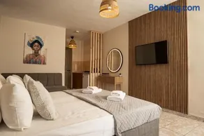 Aggire Summer Suites - Image 3