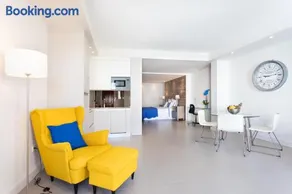 Rooms & Suites Loft 2H - Central Arrecife, Lanzarote - Free Parking - Image 3