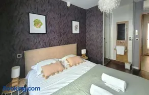L'Eau Vive Jacuzzi et Sauna en vieille ville 5 - Image 5