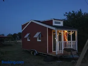 Tiny House - Image 3