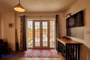 Castle House - Image 4
