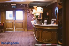 The Farnham Arms Hotel - Image 5