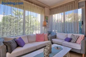 Elegant new maisonette near the sea - Image 4